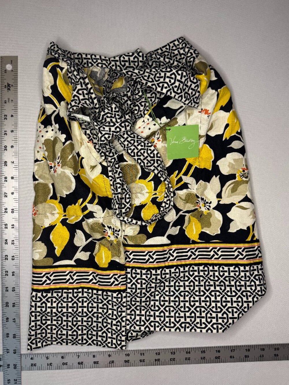 Vera Bradley What's Cookin' Apron Retired Dogwood Pattern NWT